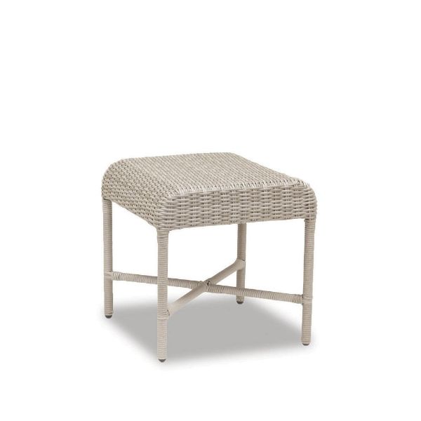 Manahattan End Table Designer Outdoor Furniture